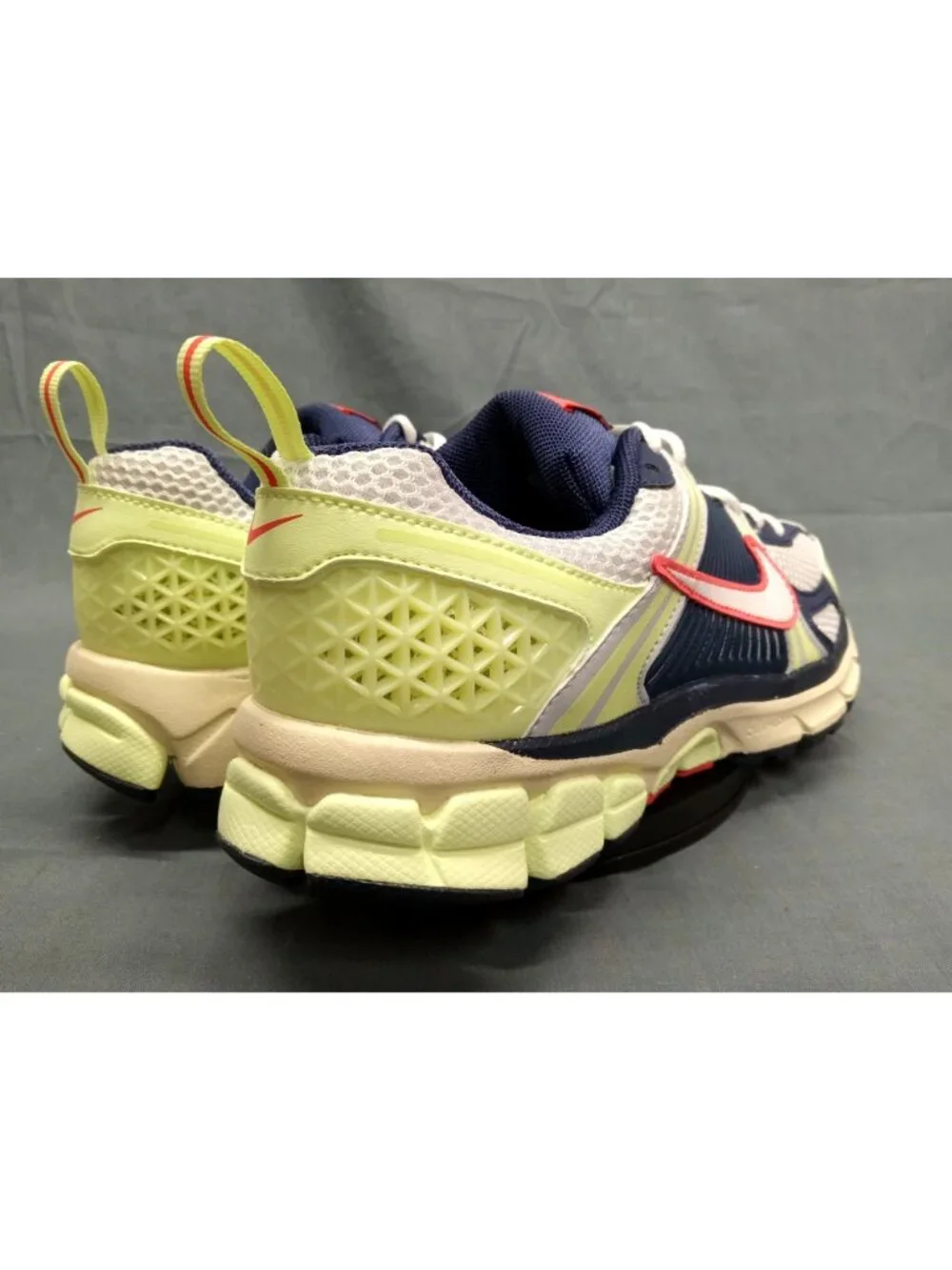 Nike Zoom Vomero 5 Volt Navy IB4004 701 Mens Size 10 NEW NO BOX!